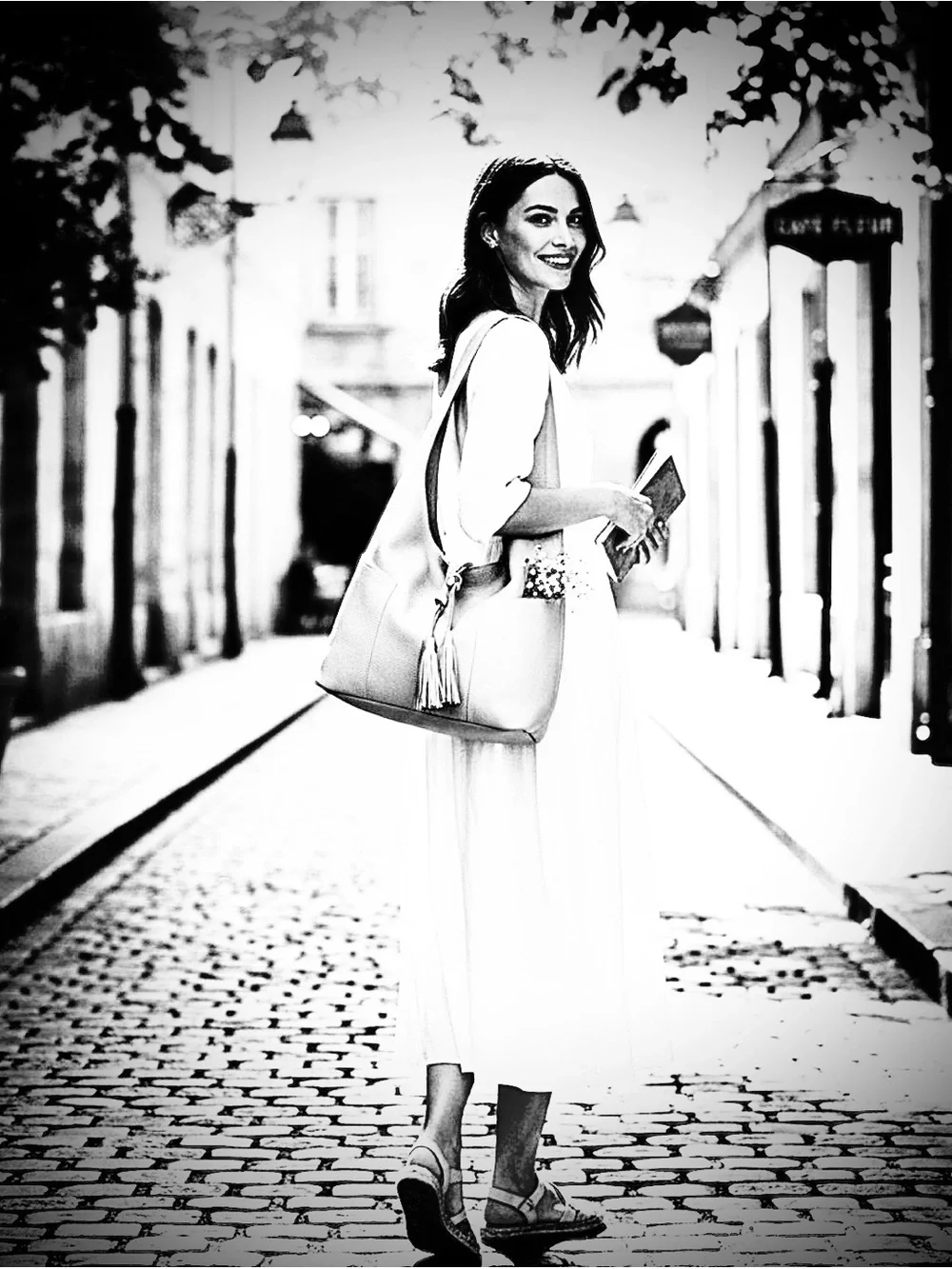 Laggo Havana hobo slouch shoulder bag snap top tassels ivory pebbled leather EUC